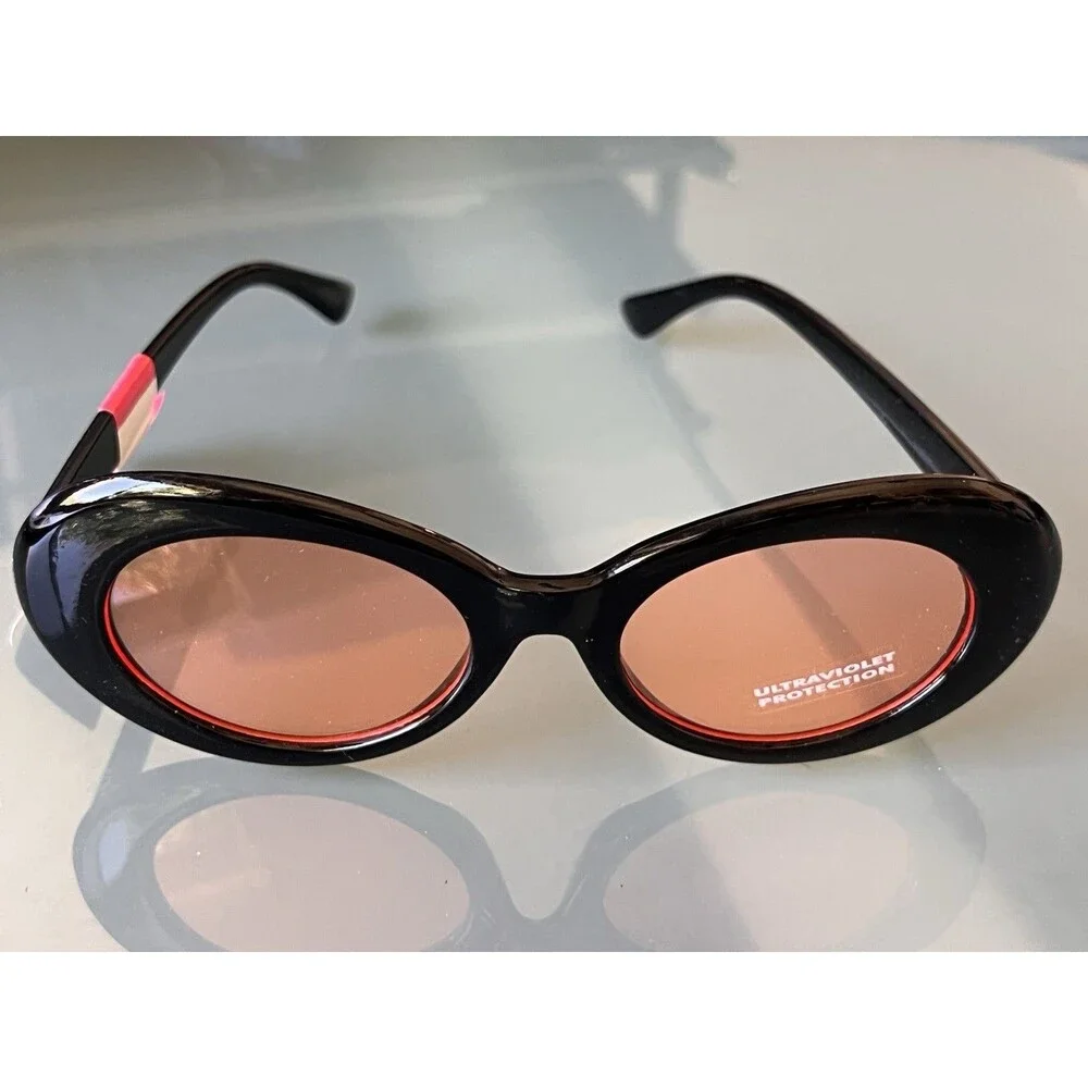 Sunglasses Vintage Style Black Red Interior BNWT + white soft case